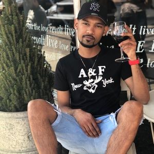 Meet your Posher, Victor